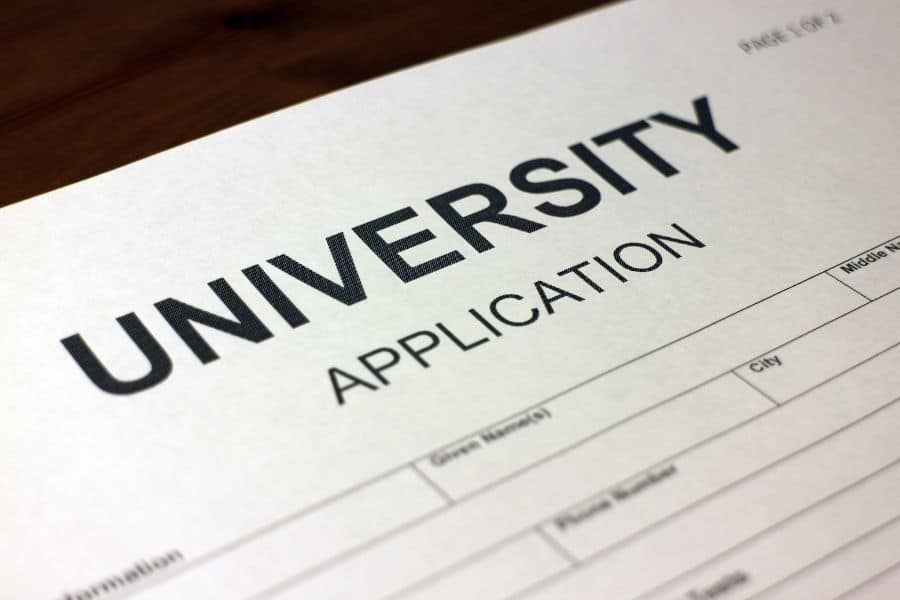 filling out unisa application form