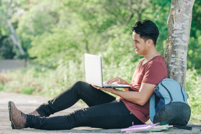Universities Offering Free Online Courses | FundiConnect
