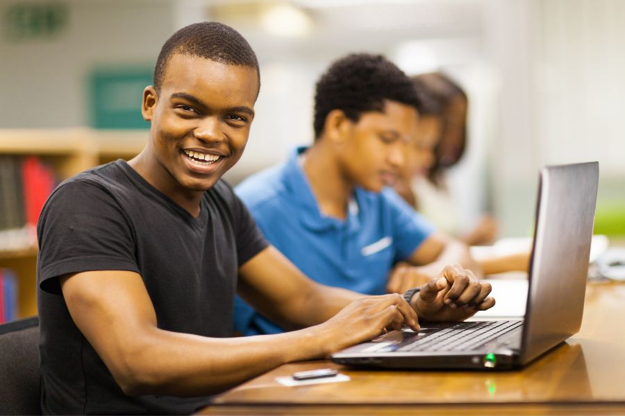 student applying for funding after receiving unisa application acceptance letter